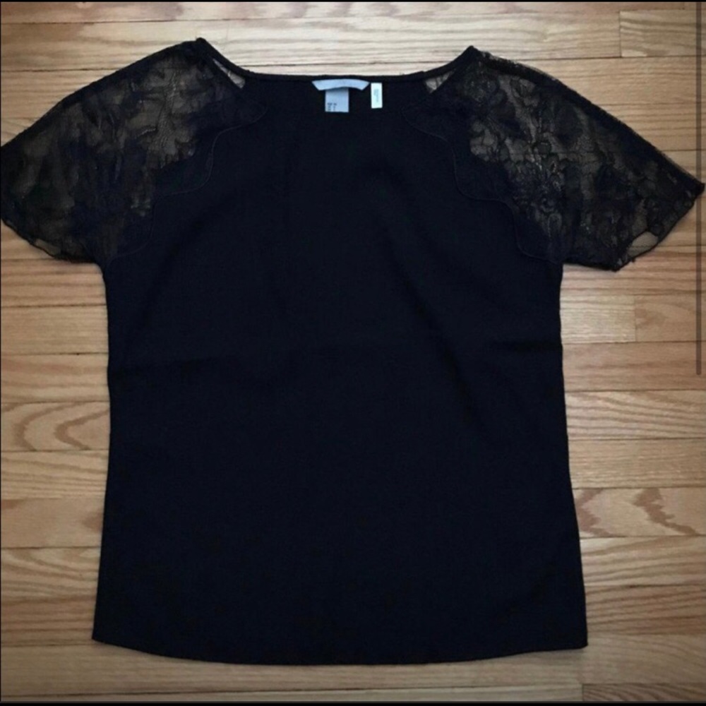 H&M lace black top